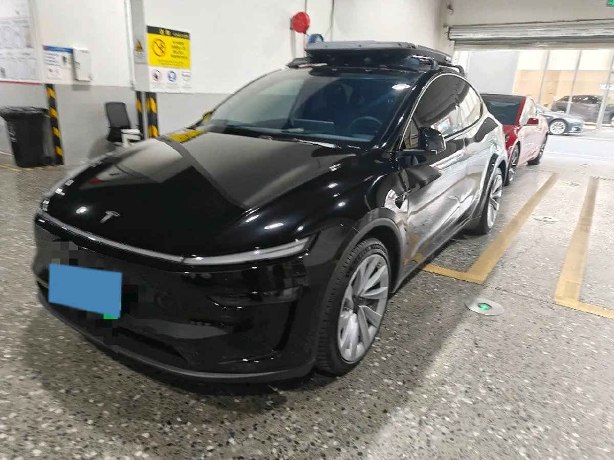 2025 Tesla Model Y BEV 78.4KWH,autocango,china used car exporter,china ev exporter,chinese used car exporter,chinese used ev exporter