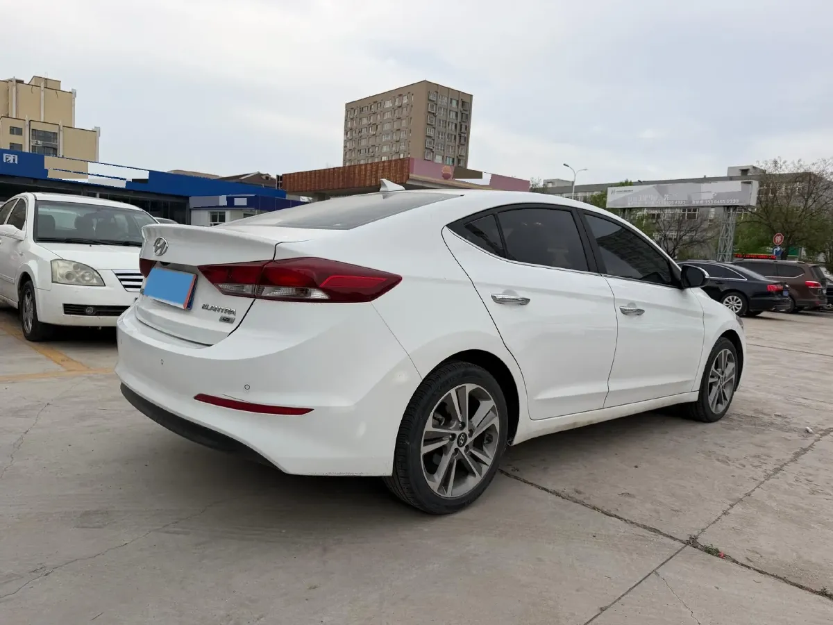 2016 Hyundai Elantra 1.6L 130HP L4 6AT,autocango,china used car exporter,china ev exporter,chinese used car exporter,chinese used ev exporter