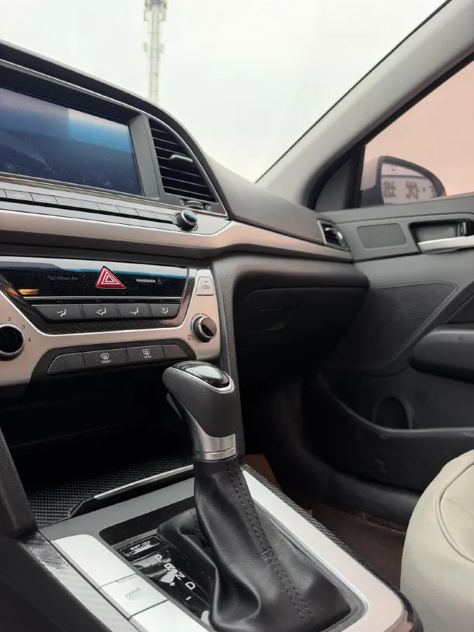 2016 Hyundai Elantra 1.6L 130HP L4 6AT,autocango,china used car exporter,china ev exporter,chinese used car exporter,chinese used ev exporter