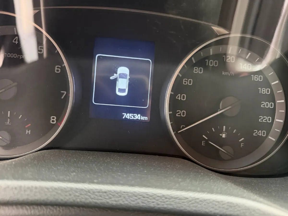 2016 Hyundai Elantra 1.6L 130HP L4 6AT,autocango,china used car exporter,china ev exporter,chinese used car exporter,chinese used ev exporter