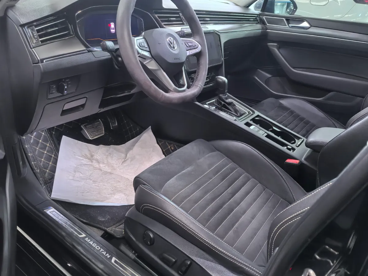 2020 Volkswagen Magotan 2.0T 186HP L4 7DCT,autocango,china used car exporter,china ev exporter,chinese used car exporter,chinese used ev exporter