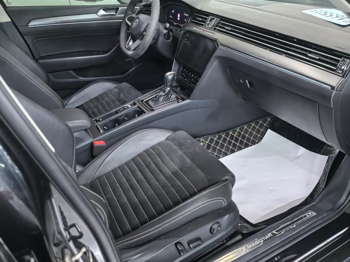 2020 Volkswagen Magotan 2.0T 186HP L4 7DCT,autocango,china used car exporter,china ev exporter,chinese used car exporter,chinese used ev exporter