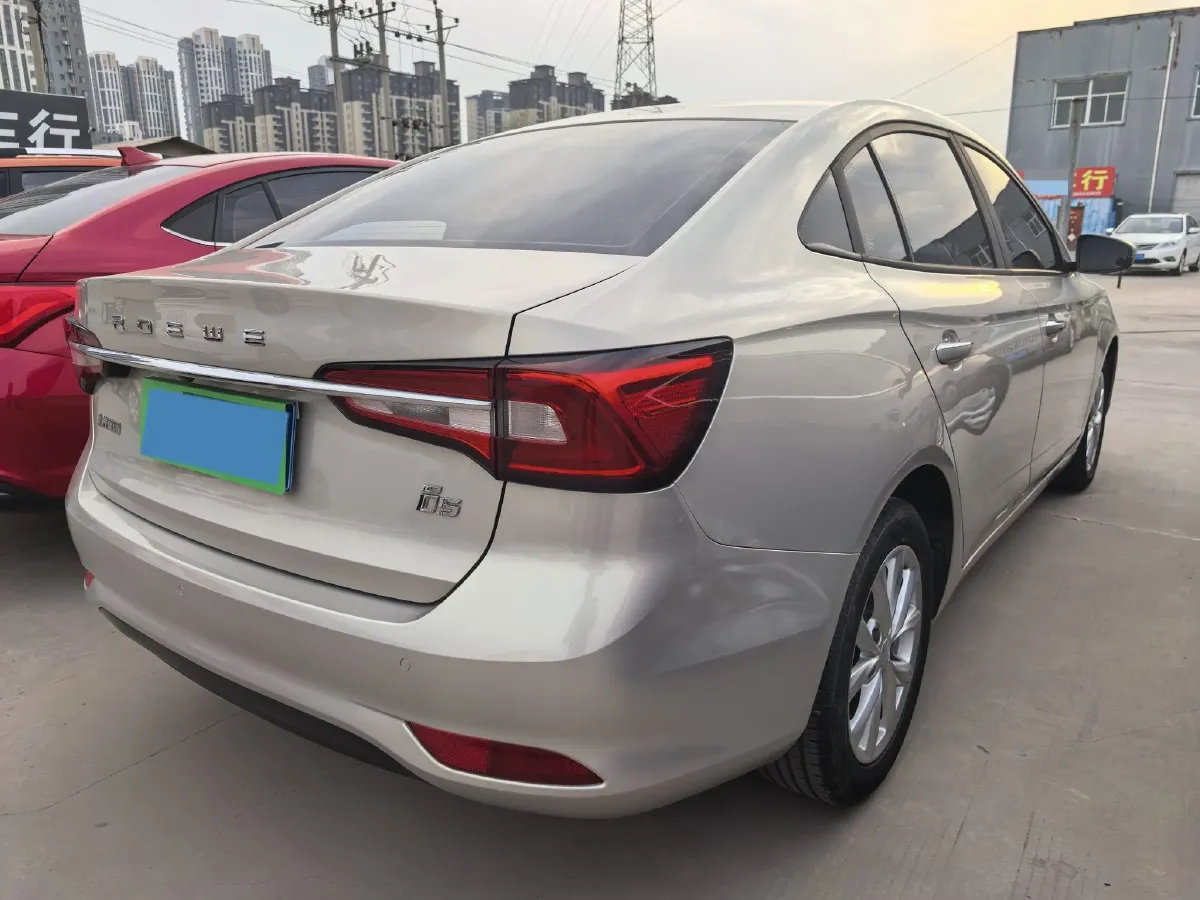 2020 Roewe i5 1.5L 120HP L4 CVT,autocango,china used car exporter,china ev exporter,chinese used car exporter,chinese used ev exporter