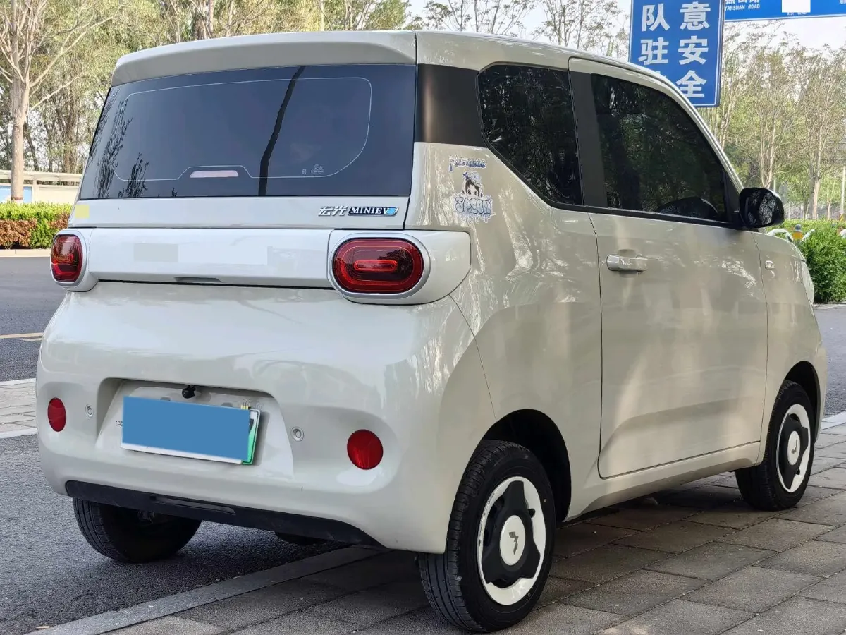 2024 WuLing HongGuang MINI EV BEV 17.3KWH,autocango,china used car exporter,china ev exporter,chinese used car exporter,chinese used ev exporter