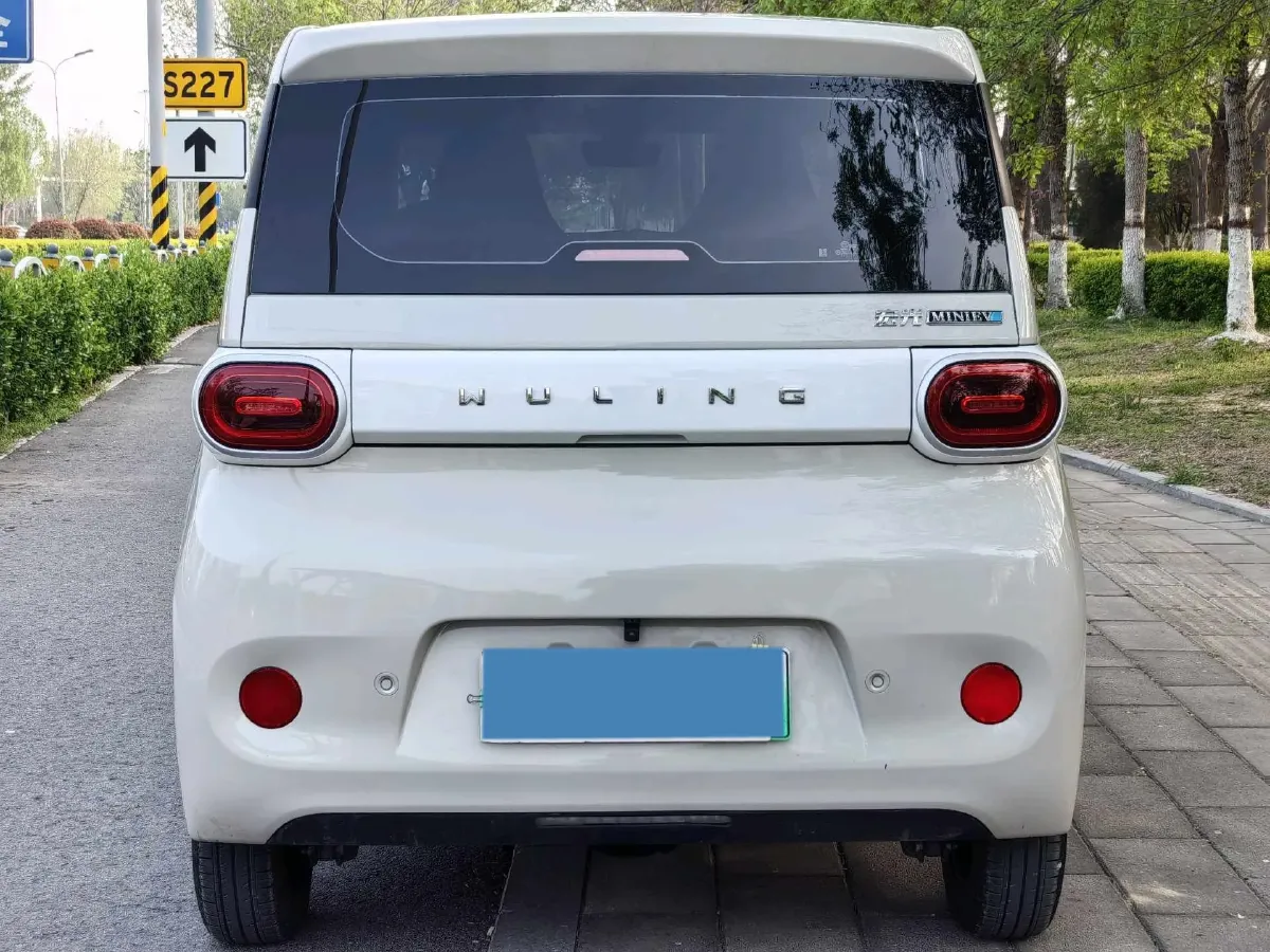 2024 WuLing HongGuang MINI EV BEV 17.3KWH,autocango,china used car exporter,china ev exporter,chinese used car exporter,chinese used ev exporter