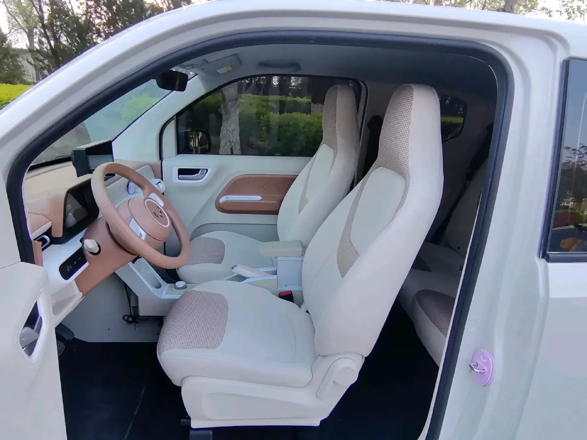 2024 WuLing HongGuang MINI EV BEV 17.3KWH,autocango,china used car exporter,china ev exporter,chinese used car exporter,chinese used ev exporter