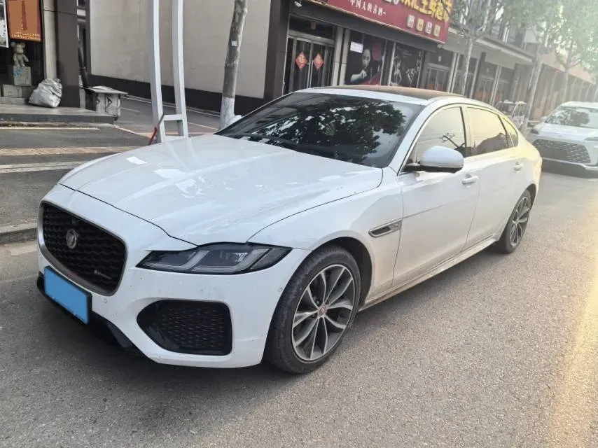 2022 Jaguar XFL 2.0T 250HP L4 8AT,autocango,china used car exporter,china ev exporter,chinese used car exporter,chinese used ev exporter