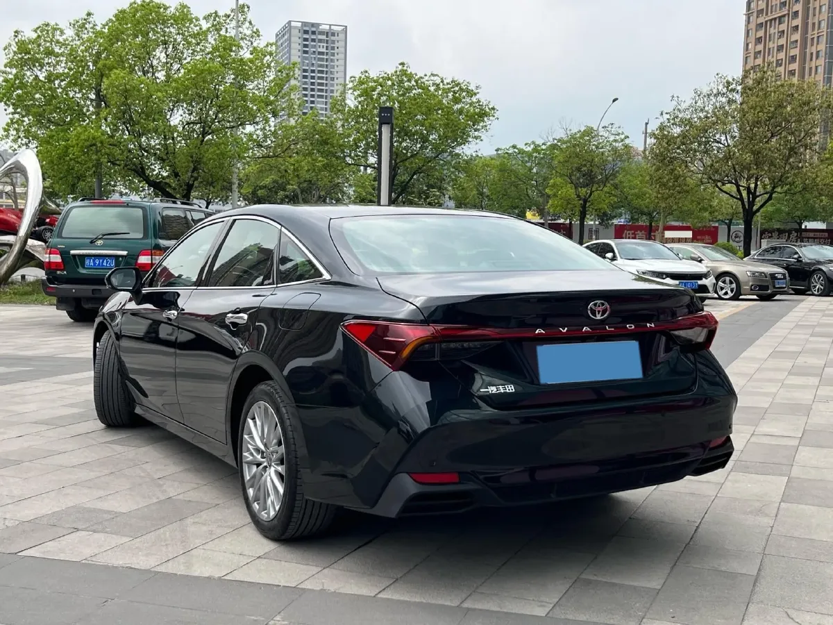 2024 Toyota Avalon 2.0L 173HP L4 CVT,autocango,china used car exporter,china ev exporter,chinese used car exporter,chinese used ev exporter