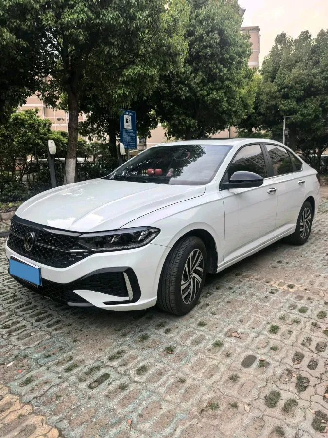 2024 Volkswagen Lavida 1.5T 160HP L4 7DCT,autocango,china used car exporter,china ev exporter,chinese used car exporter,chinese used ev exporter