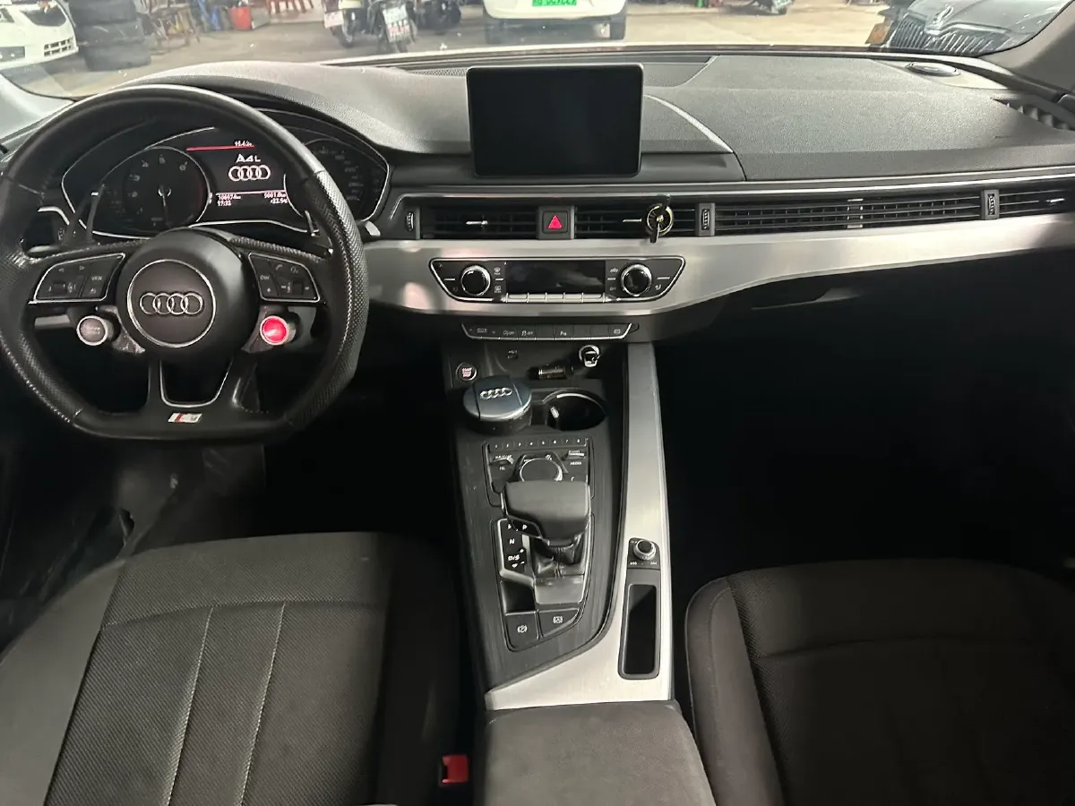 2019 Audi A4L 2.0T 190HP L4 7DCT,autocango,china used car exporter,china ev exporter,chinese used car exporter,chinese used ev exporter