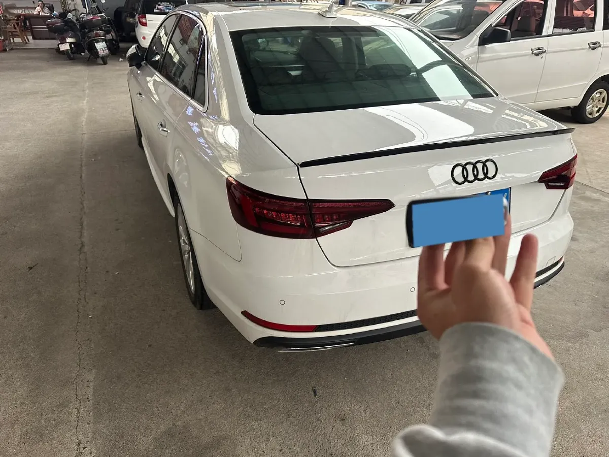 2019 Audi A4L 2.0T 190HP L4 7DCT,autocango,china used car exporter,china ev exporter,chinese used car exporter,chinese used ev exporter