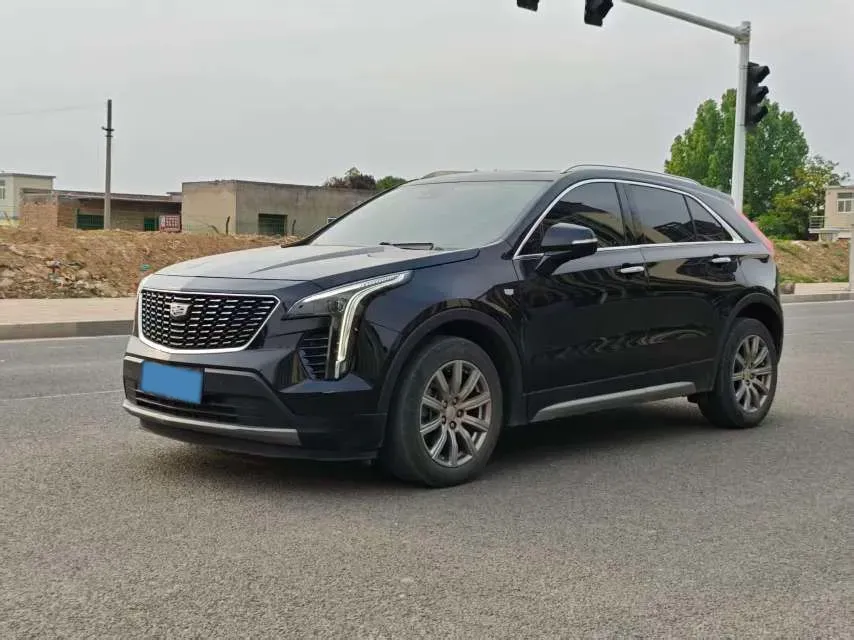 2022 Cadillac XT4 2.0T 237HP L4 9AT,autocango,china used car exporter,china ev exporter,chinese used car exporter,chinese used ev exporter
