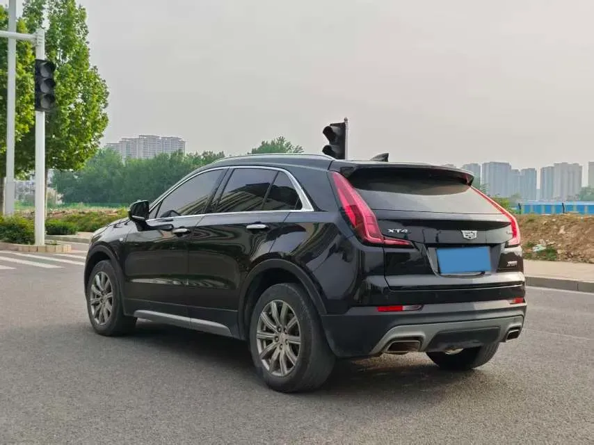 2022 Cadillac XT4 2.0T 237HP L4 9AT,autocango,china used car exporter,china ev exporter,chinese used car exporter,chinese used ev exporter