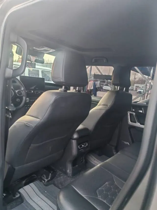 2024 212 212 T01 2.0T 252HP L4 8AT,autocango,china used car exporter,china ev exporter,chinese used car exporter,chinese used ev exporter