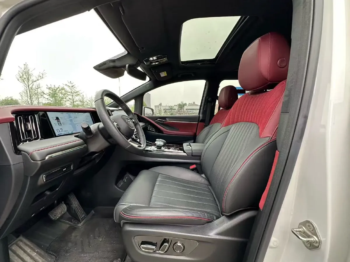 2023 GAC Trumpchi M8 2.0T 252HP L4 8AT,autocango,china used car exporter,china ev exporter,chinese used car exporter,chinese used ev exporter