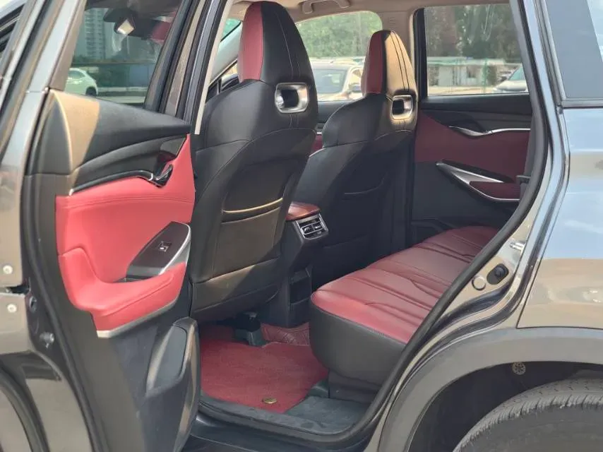 2022 ChangAn CS75 Plus 2.0T 233HP L4 8AT,autocango,china used car exporter,china ev exporter,chinese used car exporter,chinese used ev exporter