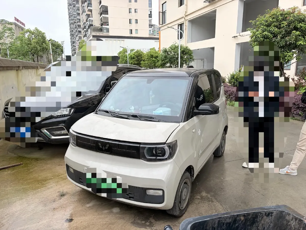 2022 WuLing HongGuang MINI EV BEV 13.8KWH,autocango,china used car exporter,china ev exporter,chinese used car exporter,chinese used ev exporter