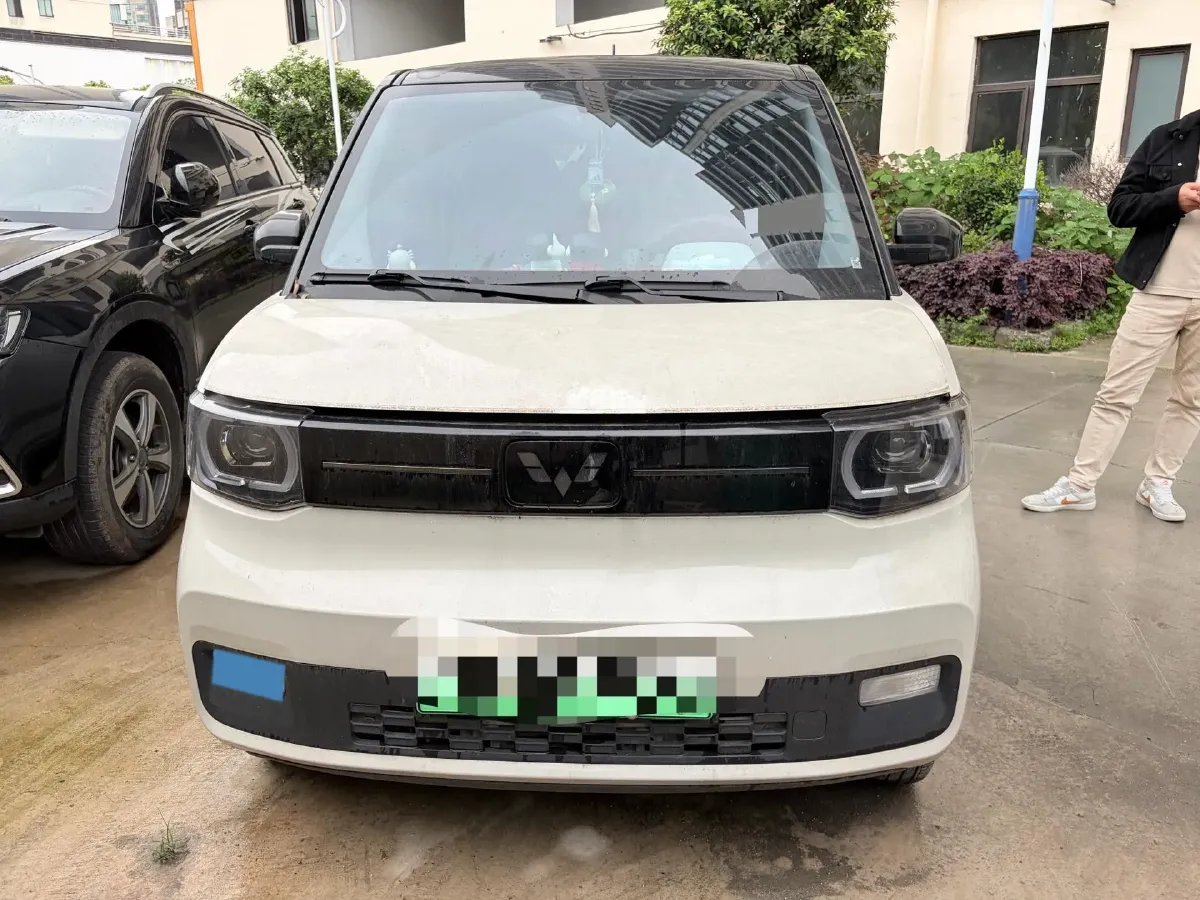 2022 WuLing HongGuang MINI EV BEV 13.8KWH,autocango,china used car exporter,china ev exporter,chinese used car exporter,chinese used ev exporter