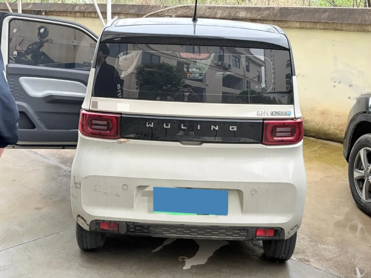 2022 WuLing HongGuang MINI EV BEV 13.8KWH,autocango,china used car exporter,china ev exporter,chinese used car exporter,chinese used ev exporter