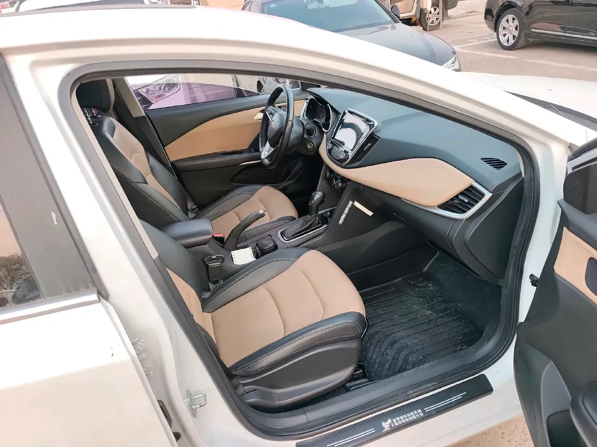 2021 Chevrolet Monza 1.5L 113HP L4 6AT,autocango,china used car exporter,china ev exporter,chinese used car exporter,chinese used ev exporter