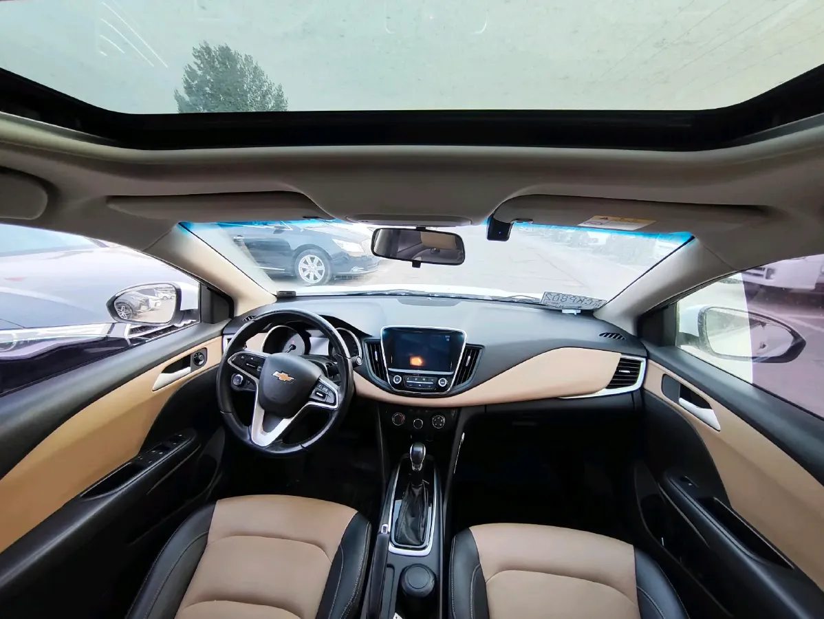 2021 Chevrolet Monza 1.5L 113HP L4 6AT,autocango,china used car exporter,china ev exporter,chinese used car exporter,chinese used ev exporter