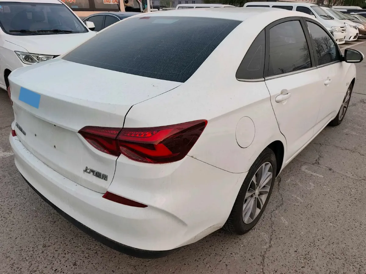 2021 Chevrolet Monza 1.5L 113HP L4 6AT,autocango,china used car exporter,china ev exporter,chinese used car exporter,chinese used ev exporter