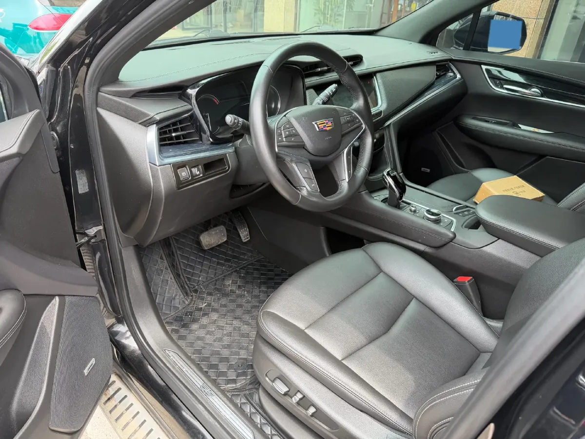 2023 Cadillac XT5 2.0T 237HP L4 9AT,autocango,china used car exporter,china ev exporter,chinese used car exporter,chinese used ev exporter