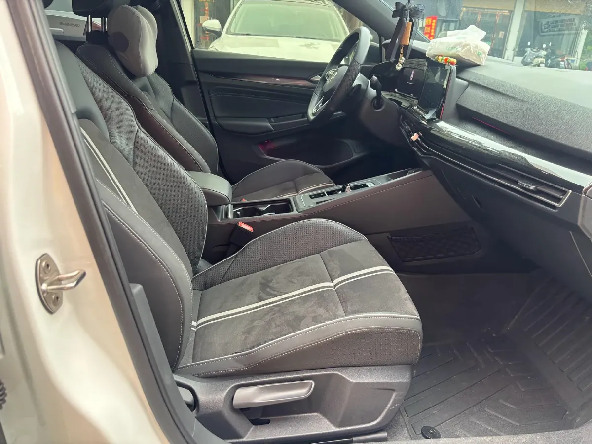 2023 Volkswagen Golf 1.4T 150HP L4 7DCT,autocango,china used car exporter,china ev exporter,chinese used car exporter,chinese used ev exporter