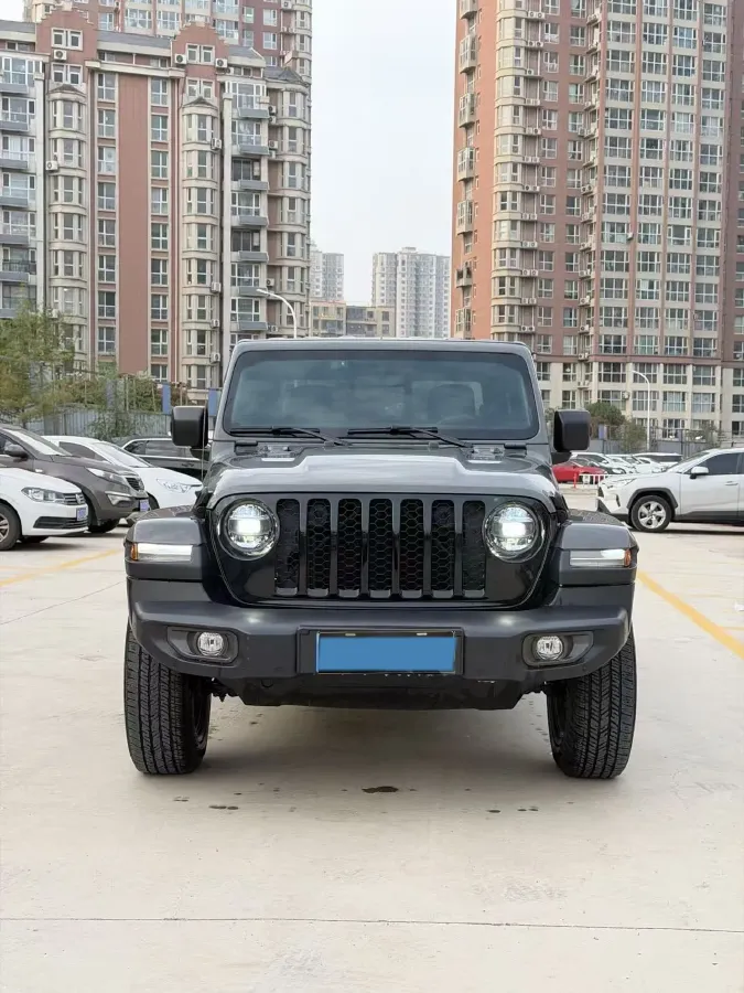 2022 Jeep Gladiator 3.6L 284HP V6 8AT,autocango,china used car exporter,china ev exporter,chinese used car exporter,chinese used ev exporter