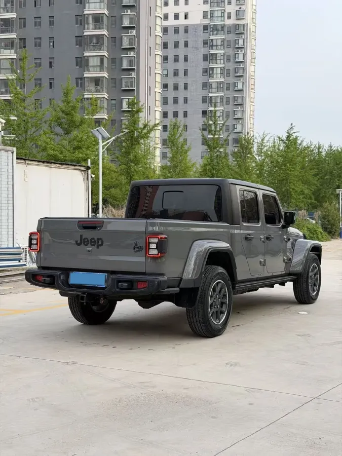 2022 Jeep Gladiator 3.6L 284HP V6 8AT,autocango,china used car exporter,china ev exporter,chinese used car exporter,chinese used ev exporter