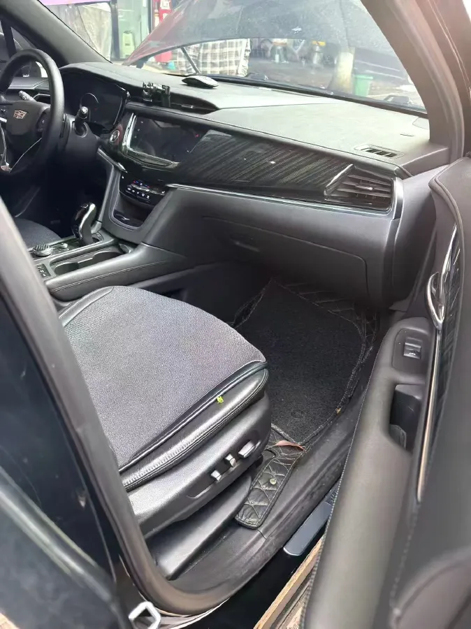 2020 Cadillac XT6 2.0T 237HP L4 9AT,autocango,china used car exporter,china ev exporter,chinese used car exporter,chinese used ev exporter
