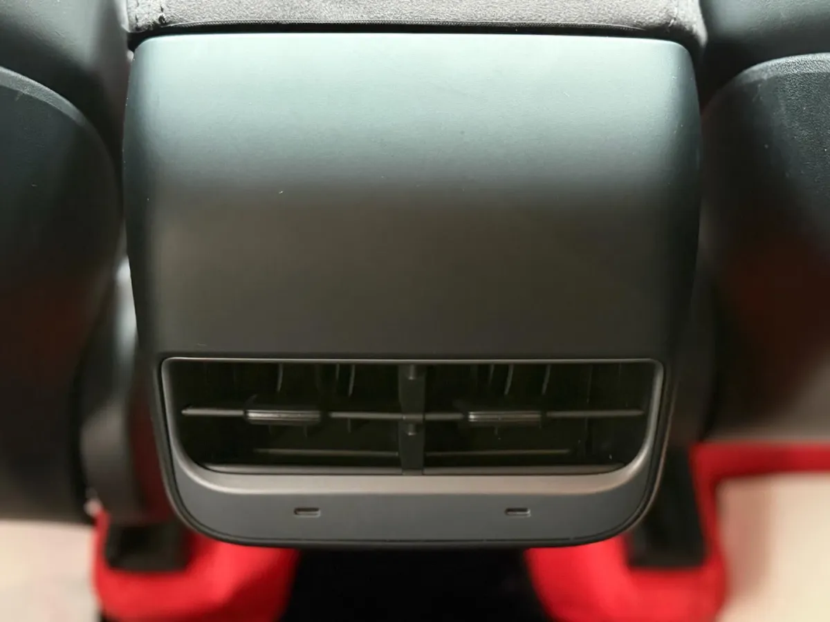 2022 Tesla Model Y BEV 60KWH,autocango,china used car exporter,china ev exporter,chinese used car exporter,chinese used ev exporter