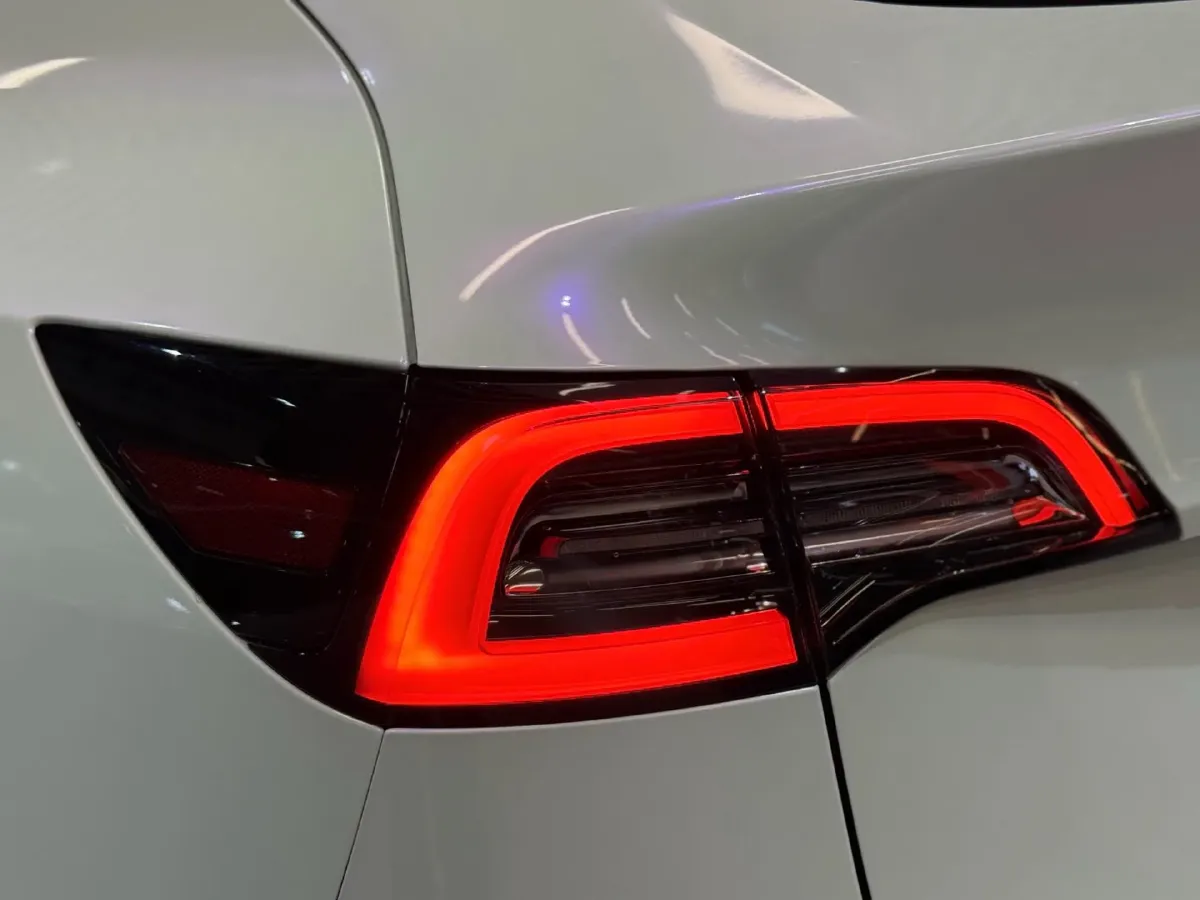 2022 Tesla Model Y BEV 60KWH,autocango,china used car exporter,china ev exporter,chinese used car exporter,chinese used ev exporter