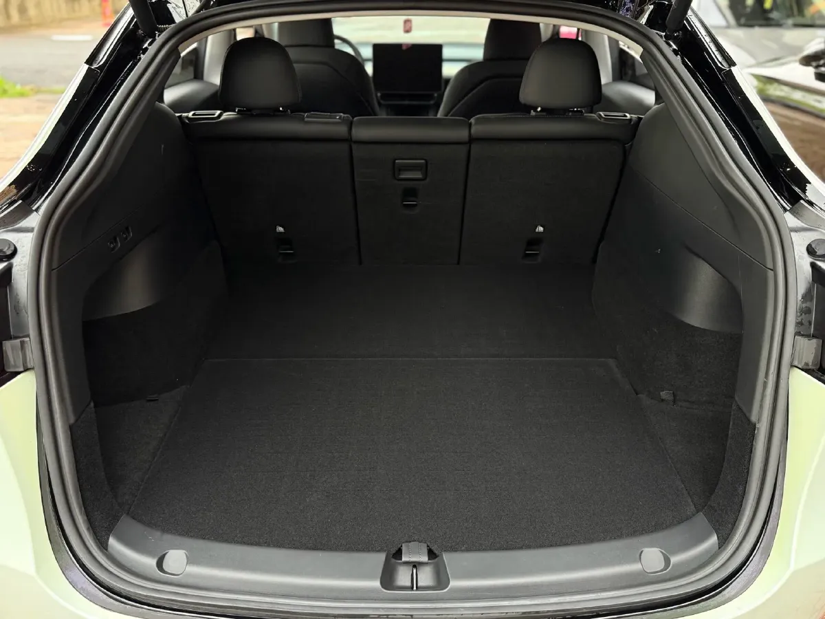 2022 Tesla Model Y BEV 60KWH,autocango,china used car exporter,china ev exporter,chinese used car exporter,chinese used ev exporter