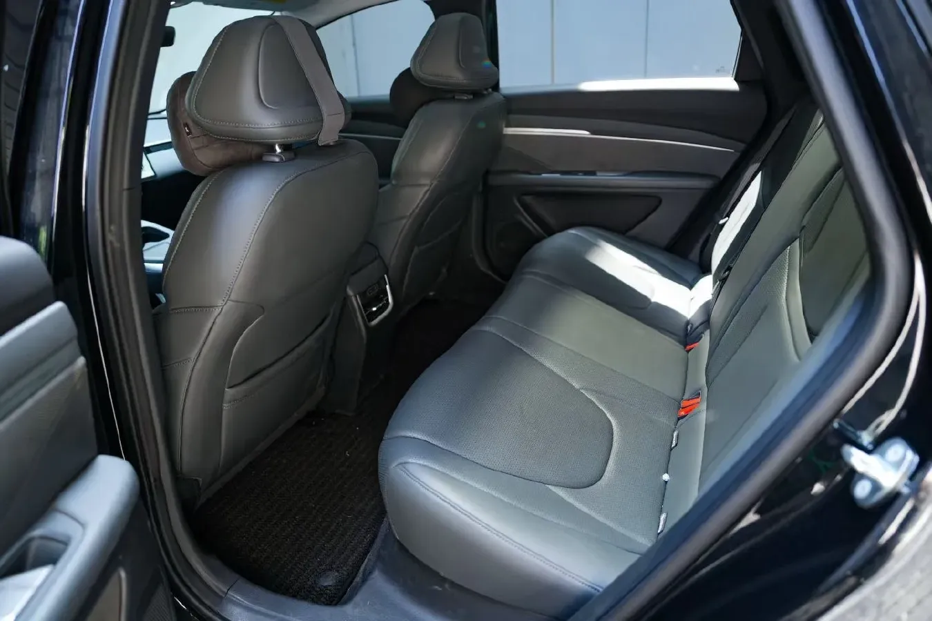 2024 Xpeng MONA M03 BEV 62.2KWH,autocango,china used car exporter,china ev exporter,chinese used car exporter,chinese used ev exporter