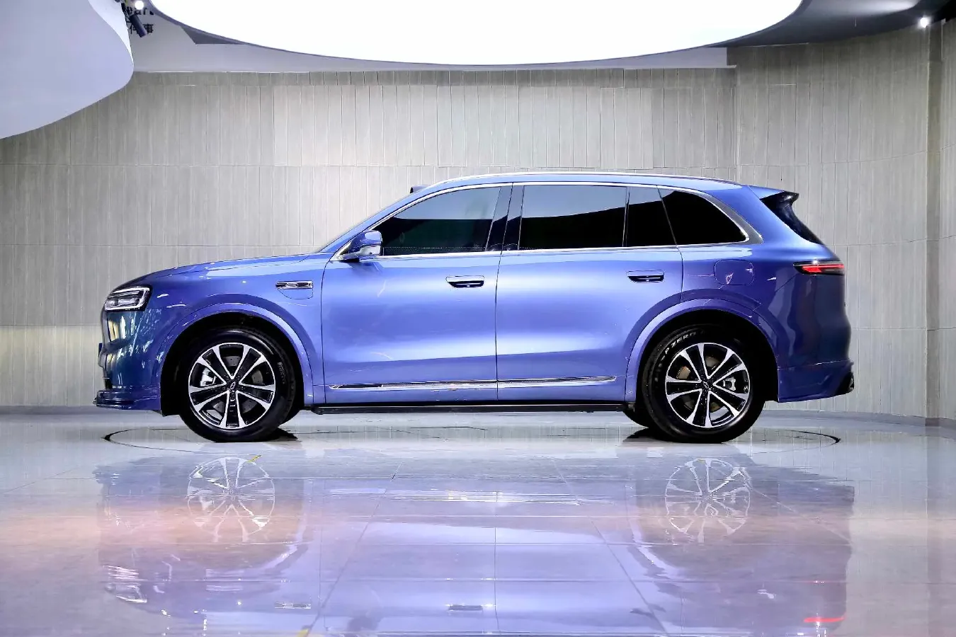 2026 AITO AITO M7 REEV 160HP REEV,autocango,china used car exporter,china ev exporter,chinese used car exporter,chinese used ev exporter