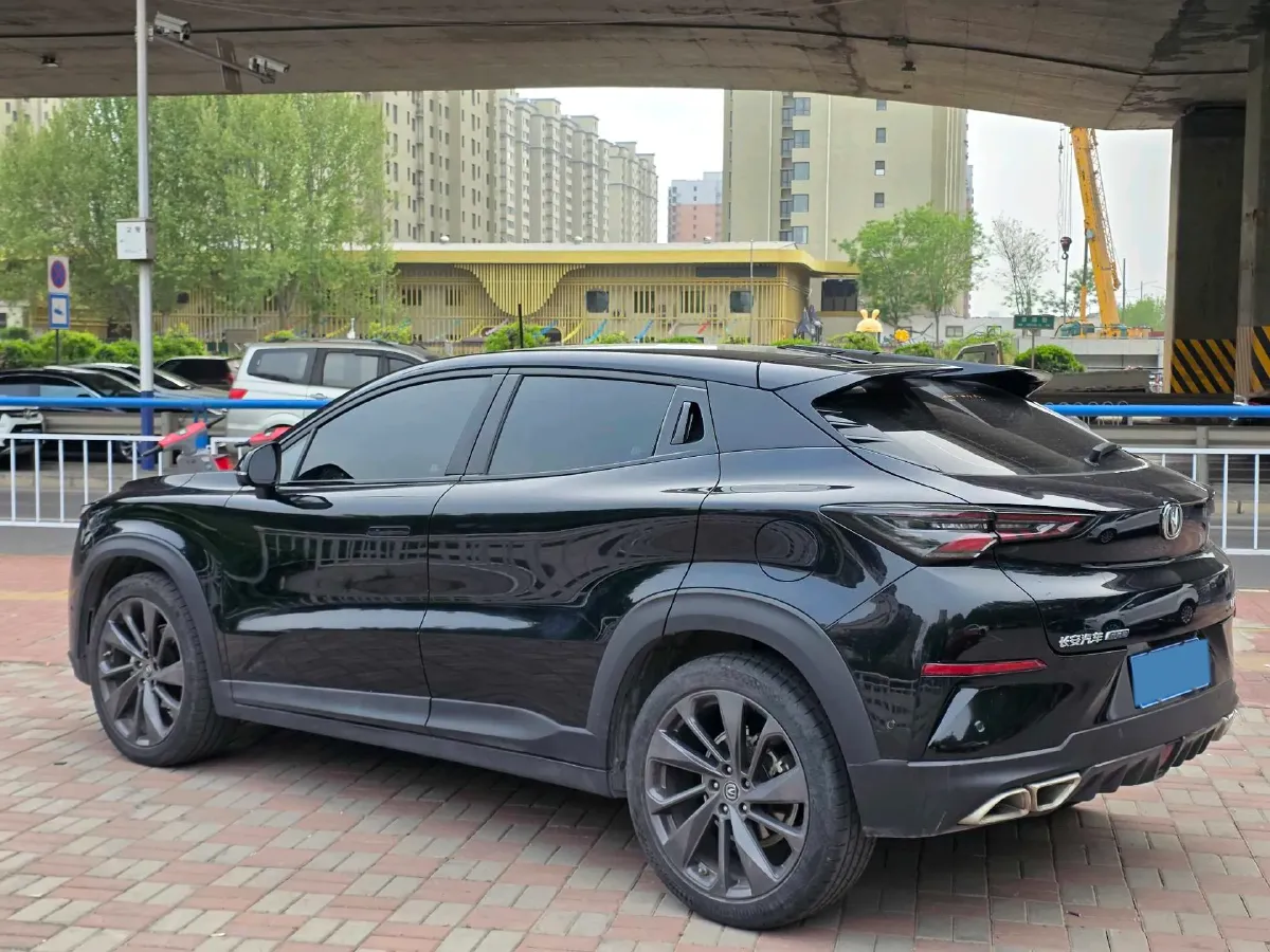 2020 ChangAn UNI-T 1.5T 180HP L4 7DCT,autocango,china used car exporter,china ev exporter,chinese used car exporter,chinese used ev exporter