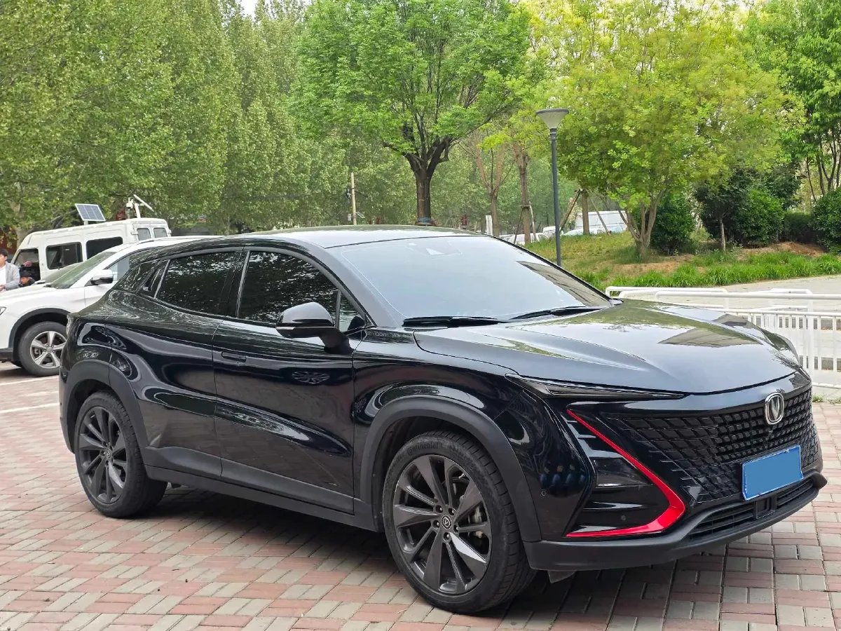 2020 ChangAn UNI-T 1.5T 180HP L4 7DCT,autocango,china used car exporter,china ev exporter,chinese used car exporter,chinese used ev exporter