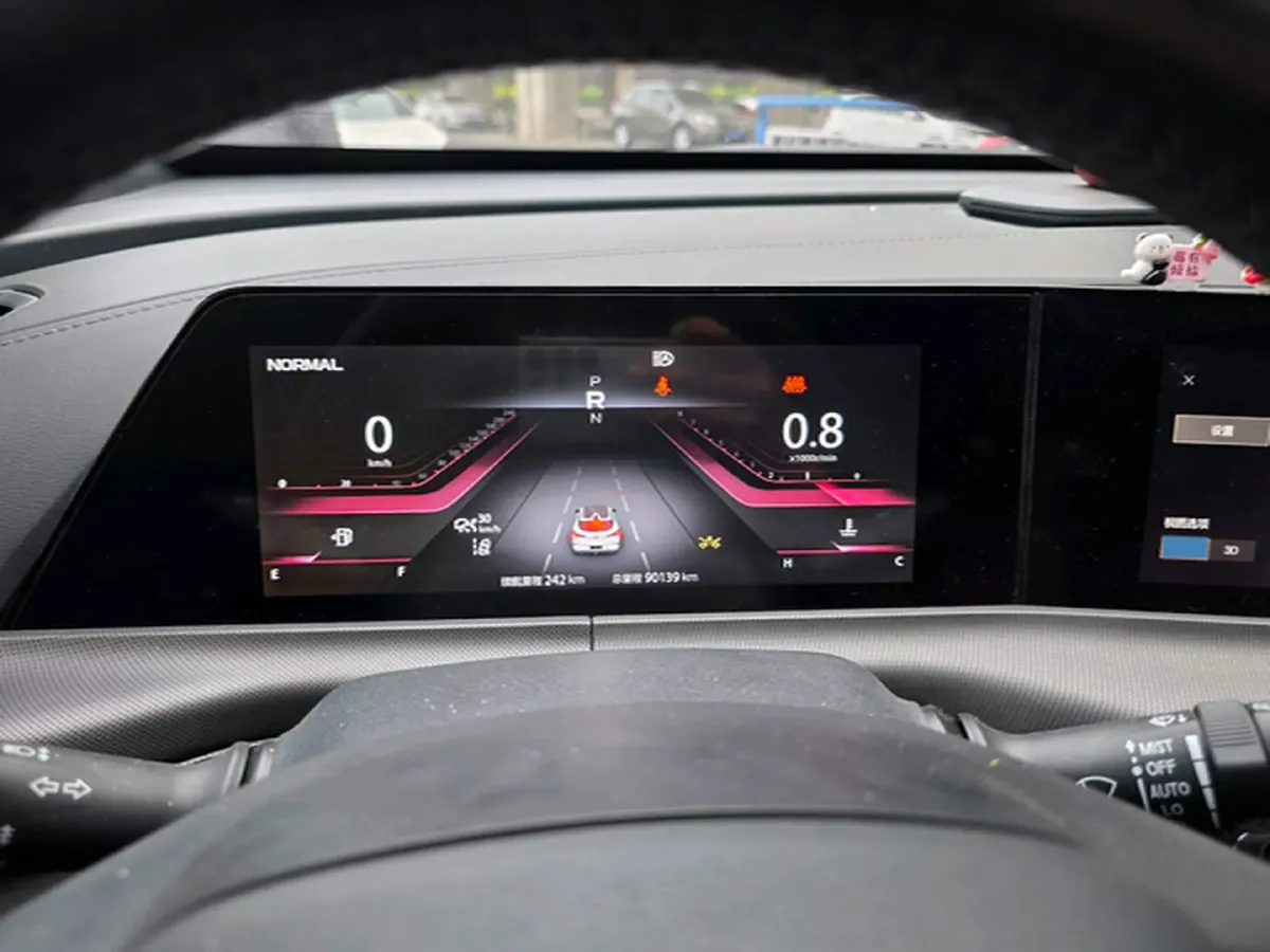 2020 ChangAn UNI-T 1.5T 180HP L4 7DCT,autocango,china used car exporter,china ev exporter,chinese used car exporter,chinese used ev exporter