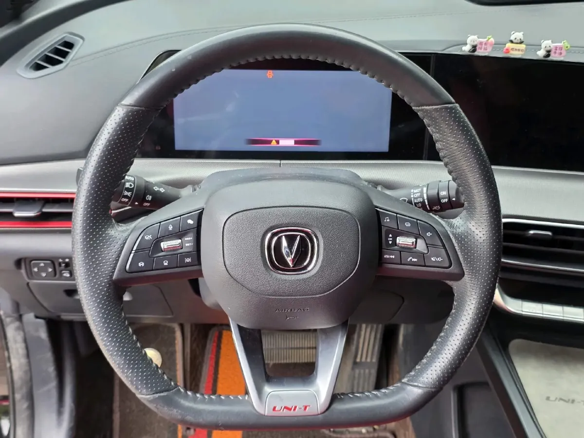 2020 ChangAn UNI-T 1.5T 180HP L4 7DCT,autocango,china used car exporter,china ev exporter,chinese used car exporter,chinese used ev exporter