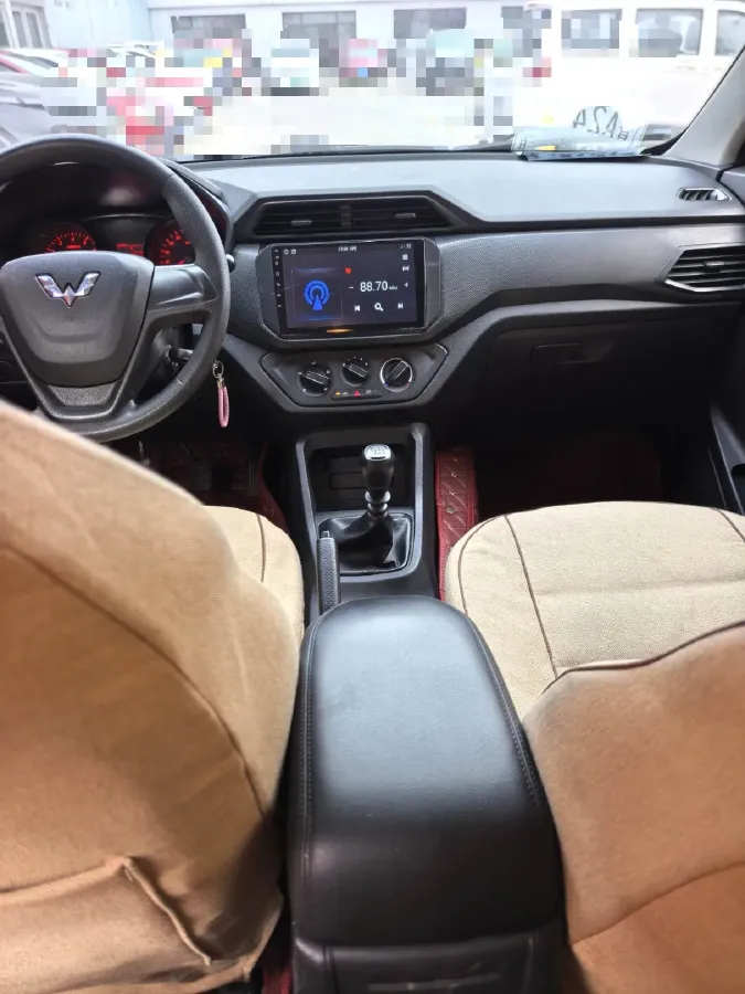 2019 WuLing HongGuang 1.5L 99HP L4 6MT,autocango,china used car exporter,china ev exporter,chinese used car exporter,chinese used ev exporter