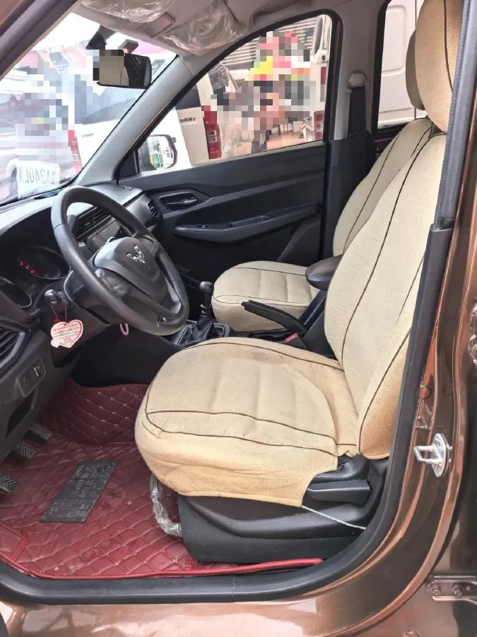 2019 WuLing HongGuang 1.5L 99HP L4 6MT,autocango,china used car exporter,china ev exporter,chinese used car exporter,chinese used ev exporter