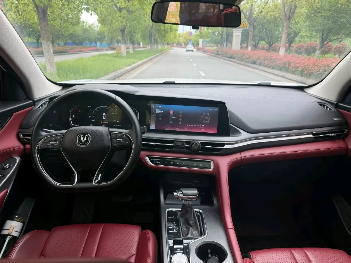 2020 ChangAn CS75 Plus 1.5T 178HP L4 6AT,autocango,china used car exporter,china ev exporter,chinese used car exporter,chinese used ev exporter