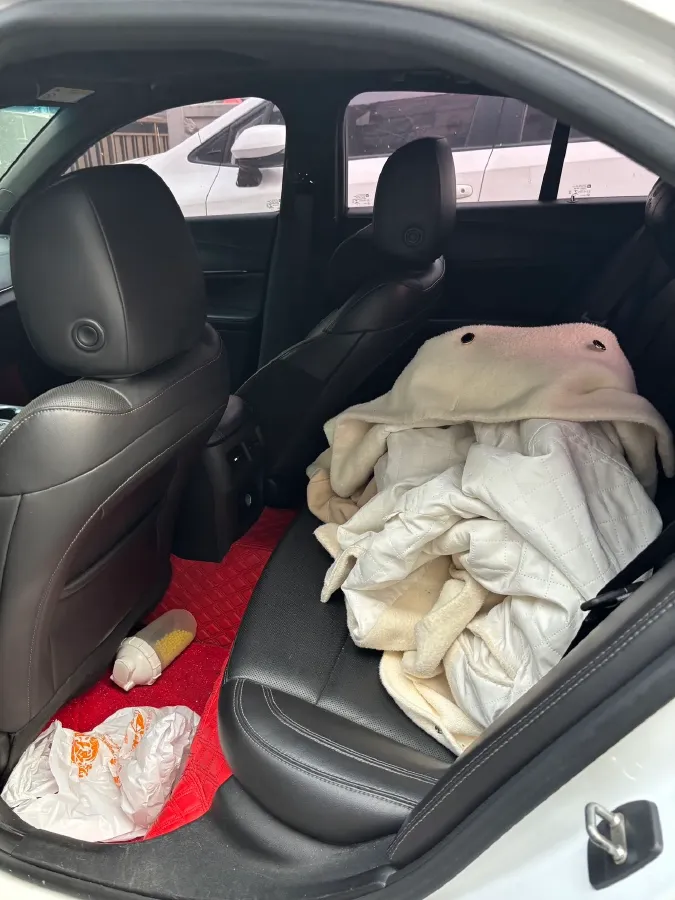 2021 Cadillac CT4 2.0T 237HP L4 8AT,autocango,china used car exporter,china ev exporter,chinese used car exporter,chinese used ev exporter