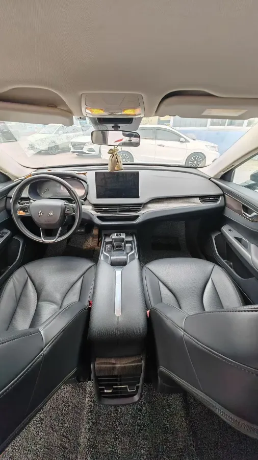 2022 HongQi E-QM5 BEV 54KWH,autocango,china used car exporter,china ev exporter,chinese used car exporter,chinese used ev exporter