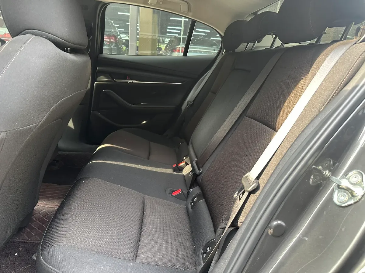 2023 Mazda 3 Axela 2.0L 158HP L4 6AT,autocango,china used car exporter,china ev exporter,chinese used car exporter,chinese used ev exporter