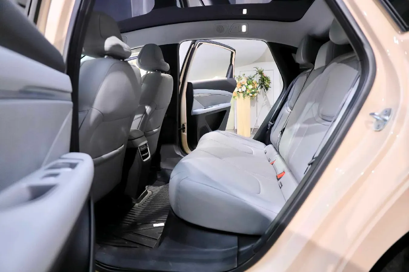 2024 Xpeng MONA M03 BEV 62.2KWH,autocango,china used car exporter,china ev exporter,chinese used car exporter,chinese used ev exporter