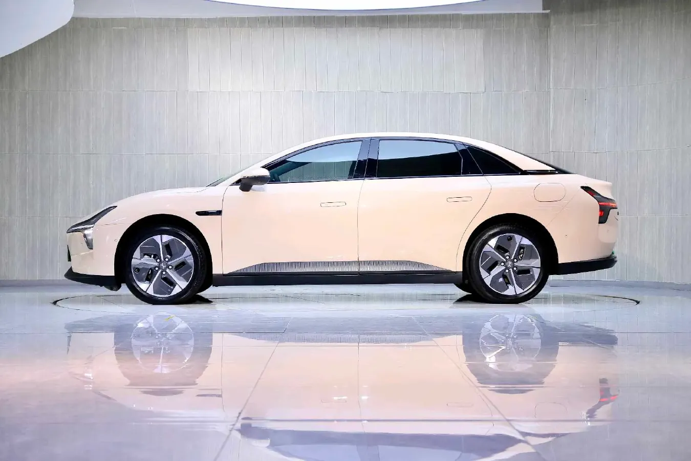 2024 Xpeng MONA M03 BEV 62.2KWH,autocango,china used car exporter,china ev exporter,chinese used car exporter,chinese used ev exporter