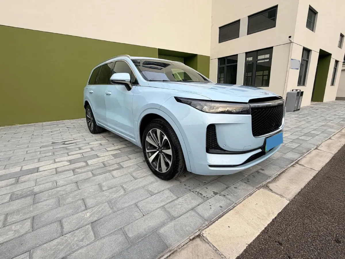 2020 Li ONE Range Extended 131HP REEV 40.5KWH,autocango,china used car exporter,china ev exporter,chinese used car exporter,chinese used ev exporter