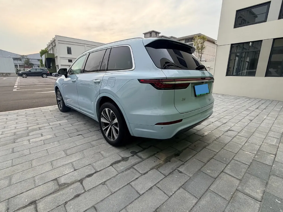 2020 Li ONE Range Extended 131HP REEV 40.5KWH,autocango,china used car exporter,china ev exporter,chinese used car exporter,chinese used ev exporter